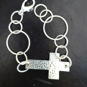 cross bracelet